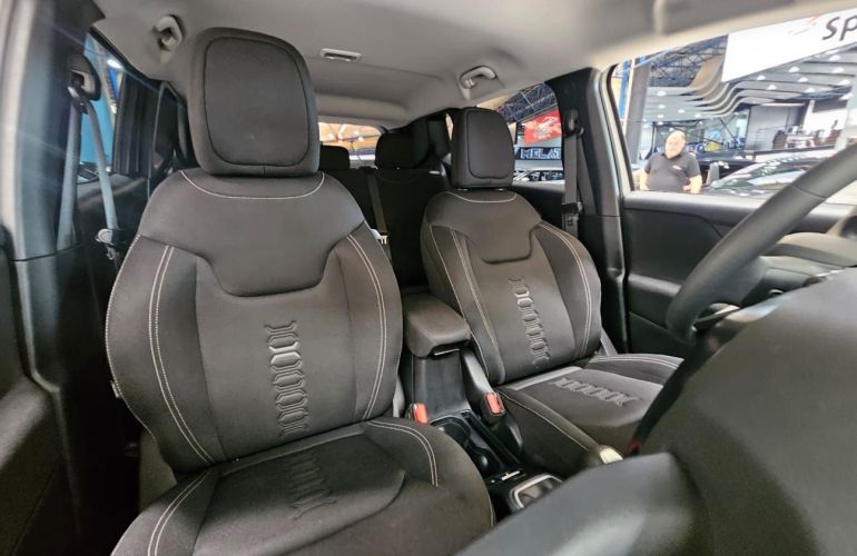 Jeep Renegade 1.3 T270 Turbo Sport Altitude - Foto #10