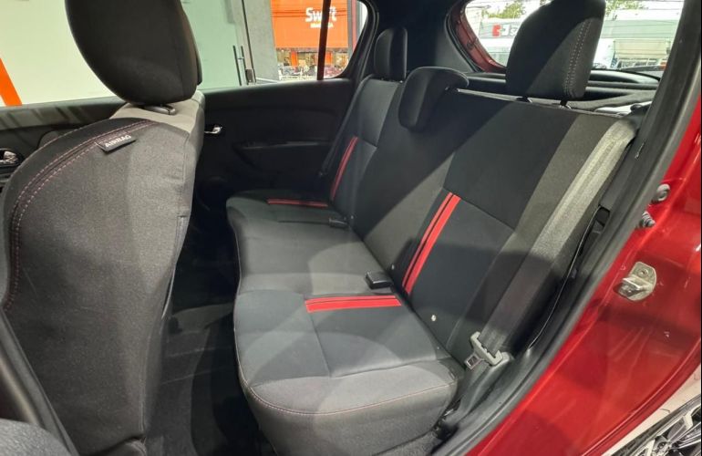 Renault Sandero 2.0 Rs 16v - Foto #7