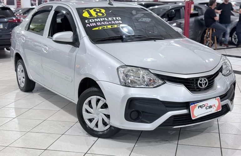 Toyota Etios 1.5 X Sedan 16v - Foto #1