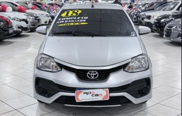 Toyota Etios 1.5 X Sedan 16v - Foto #2