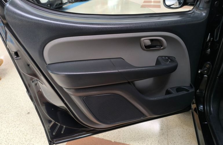 Fiat Doblo 1.8 MPi Essence 7l 16v - Foto #10