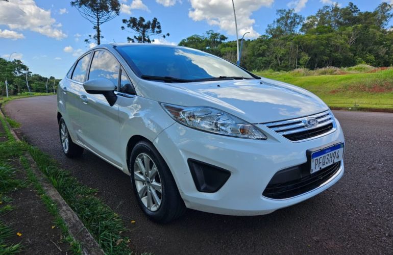 Ford New Fiesta Sedan 1.6 SE (Flex) - Foto #6