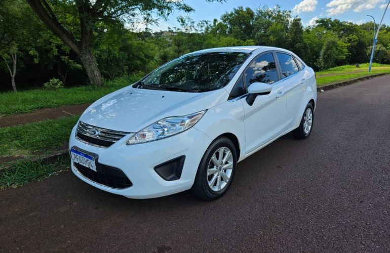 Ford New Fiesta Sedan 1.6 SE (Flex) - Foto #10
