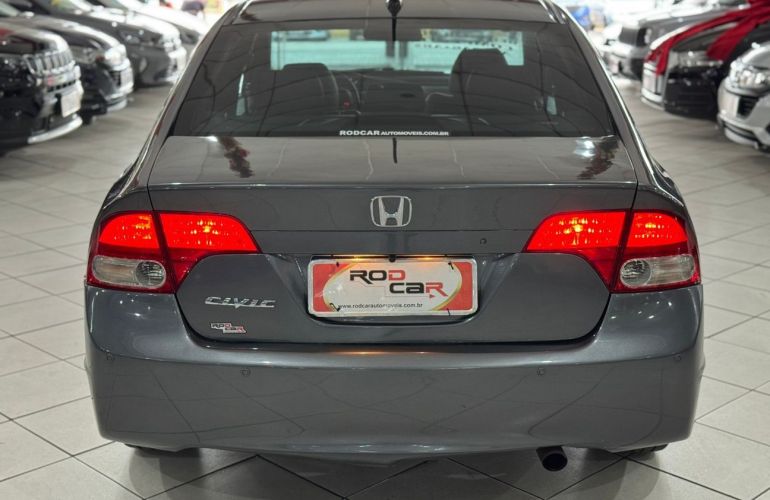 Honda Civic 1.8 LXS 16v - Foto #5
