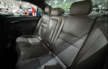 Honda Civic 1.8 LXS 16v - Foto #8