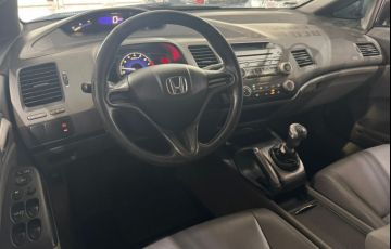 Honda Civic 1.8 LXS 16v - Foto #9