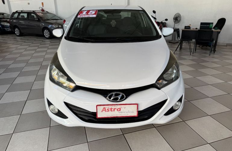 Hyundai HB20S 1.0 Comfort Plus - Foto #2