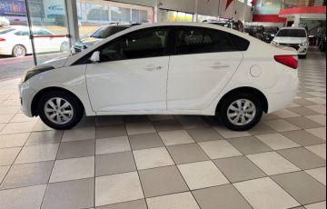 Hyundai HB20S 1.0 Comfort Plus - Foto #4