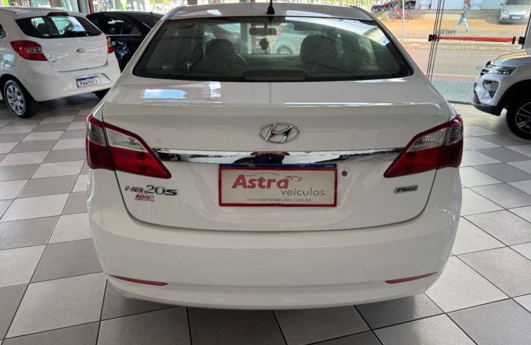 Hyundai HB20S 1.0 Comfort Plus - Foto #6