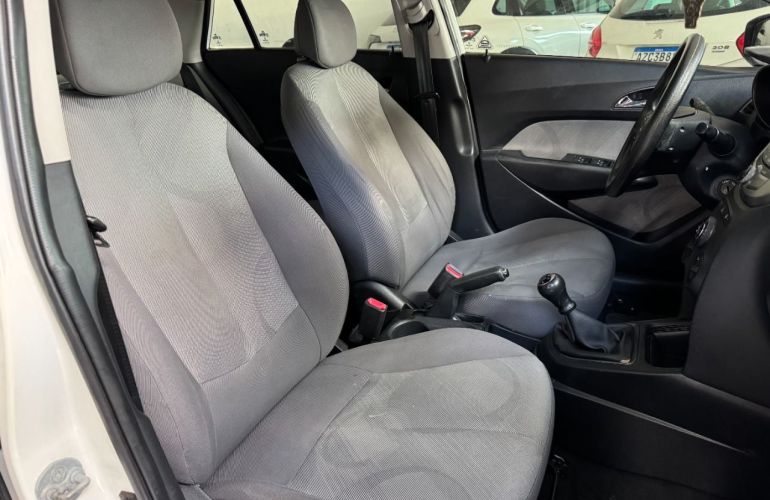 Hyundai HB20S 1.0 Comfort Plus - Foto #10