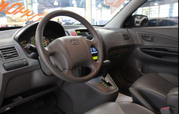 Hyundai Tucson 2.0 MPFi GLS 16V 143cv 2wd - Foto #3