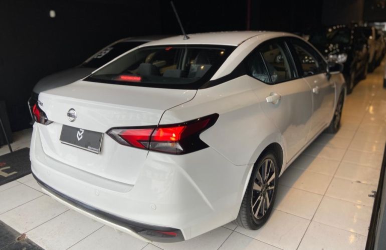 Nissan Versa 1.6 16V Flex Advance Xtronic - Foto #4