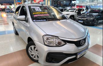 Toyota Etios 1.3 X 16v - Foto #2