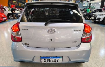 Toyota Etios 1.3 X 16v - Foto #7