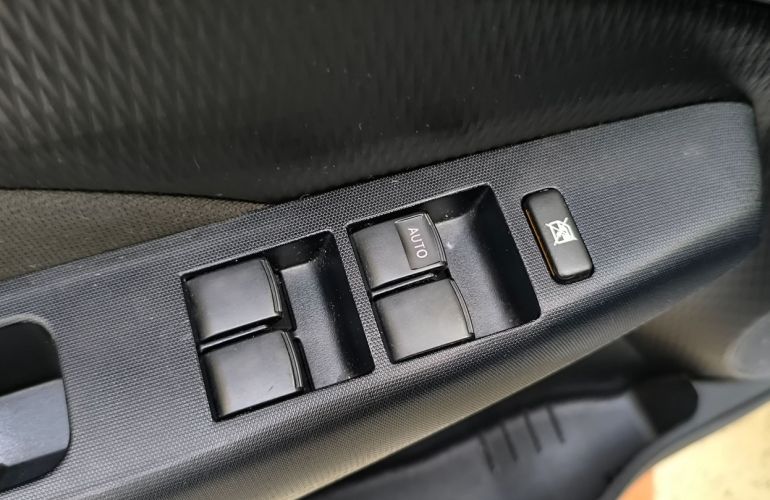 Toyota Etios 1.3 X 16v - Foto #10