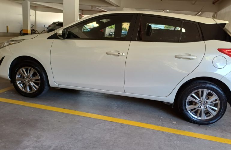 Toyota Yaris 1.5 XL Plus Connect CVT - Foto #2