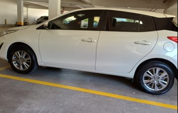 Toyota Yaris 1.5 XL Plus Connect CVT - Foto #2
