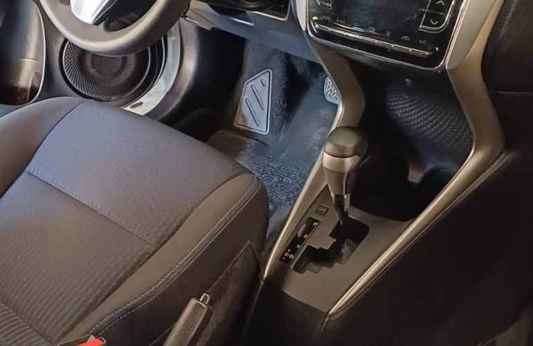 Toyota Yaris 1.5 XL Plus Connect CVT - Foto #3