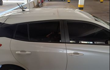 Toyota Yaris 1.5 XL Plus Connect CVT - Foto #4