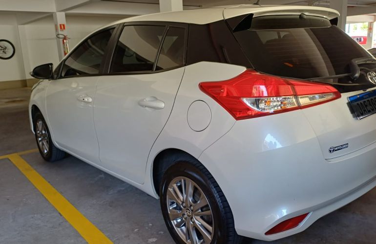 Toyota Yaris 1.5 XL Plus Connect CVT - Foto #6