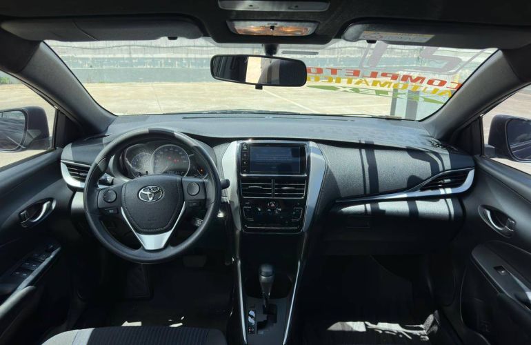 Toyota Yaris 1.5 16V Sedan Xls Connect Multidrive - Foto #7