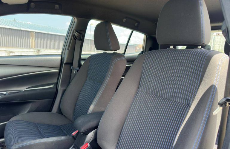 Toyota Yaris 1.5 16V Sedan Xls Connect Multidrive - Foto #8