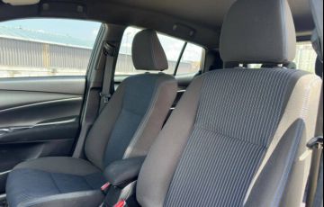 Toyota Yaris 1.5 16V Sedan Xls Connect Multidrive - Foto #8