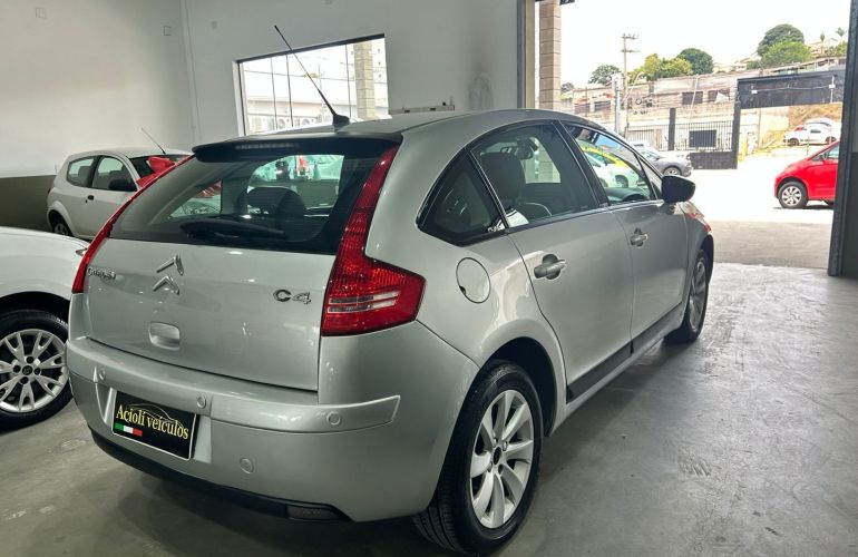 Citroën C4 2.0 Exclusive Sport 16V Flex 4p Manual - Foto #2
