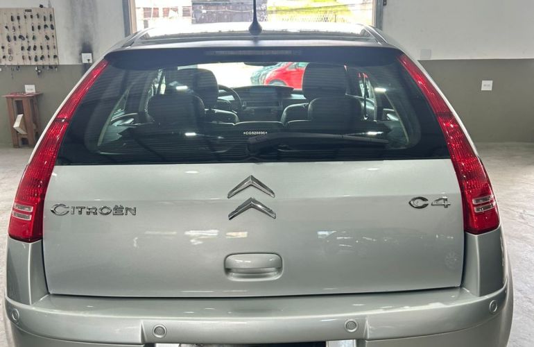 Citroën C4 2.0 Exclusive Sport 16V Flex 4p Manual - Foto #4