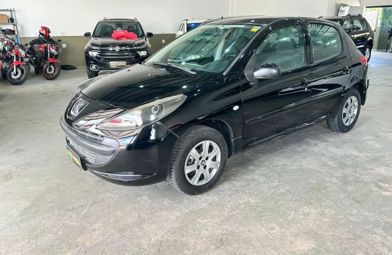 Peugeot 207 1.4 Xr 8V Flex 4p Manual - Foto #1