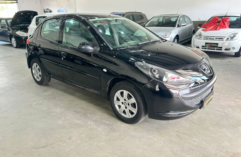 Peugeot 207 1.4 Xr 8V Flex 4p Manual - Foto #6