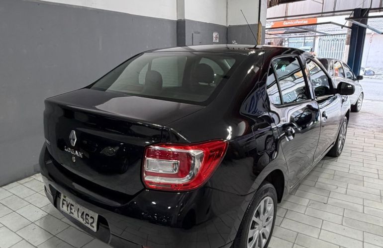Renault Logan Expression 1.0 16V (Flex) - Foto #4