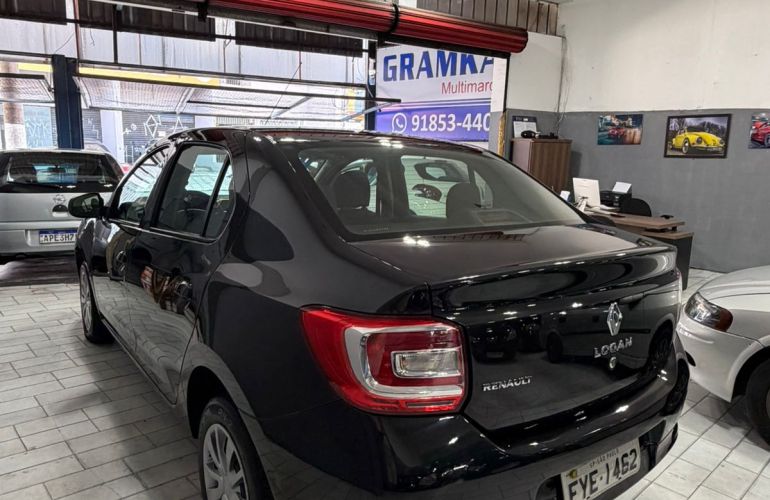 Renault Logan Expression 1.0 16V (Flex) - Foto #5