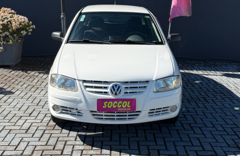 Volkswagen Gol 1.0 (G4) (Flex) 4p - Foto #2