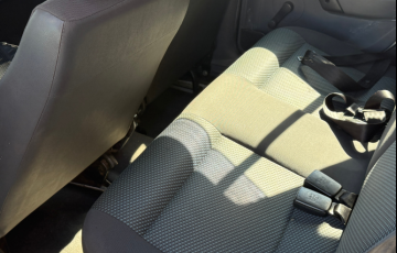 Volkswagen Gol 1.0 (G4) (Flex) 4p - Foto #8