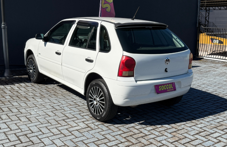 Volkswagen Gol 1.0 (G4) (Flex) 4p - Foto #10