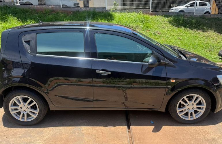 Chevrolet Sonic 1.6 LTZ 16v - Foto #4