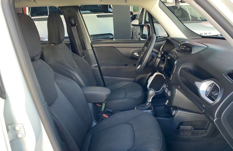 Jeep Renegade 1.8 16V Sport - Foto #6