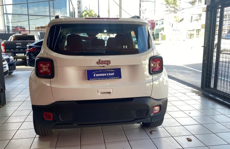 Jeep Renegade 1.8 16V Sport - Foto #10