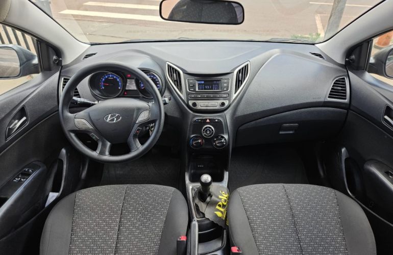 Hyundai HB20 1.0 Comfort - Foto #4