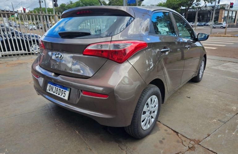 Hyundai HB20 1.0 Comfort - Foto #5