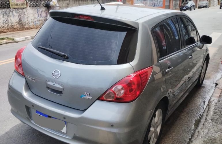 Nissan Tiida SL 1.8 (flex) (aut) - Foto #2