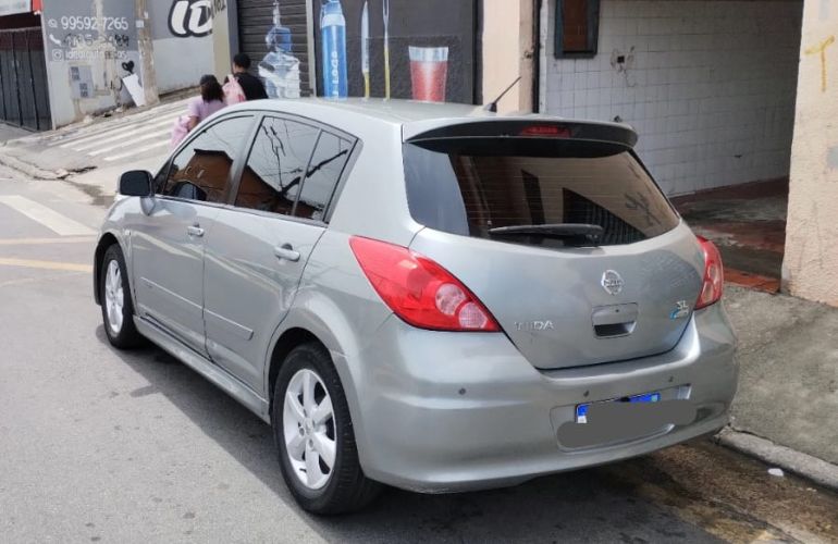 Nissan Tiida SL 1.8 (flex) (aut) - Foto #3