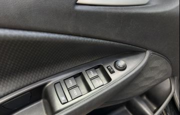 Chevrolet Onix 1.0 Turbo LTZ - Foto #3