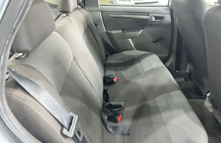 Chevrolet Prisma 1.4 MPFi LT 8V Flex 4p Manual - Foto #10