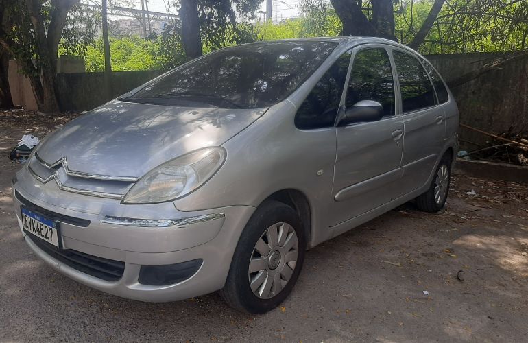 Citroën Xsara Picasso GLX 1.6 16V (flex) - Foto #1