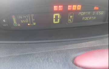 Citroën Xsara Picasso GLX 1.6 16V (flex) - Foto #9