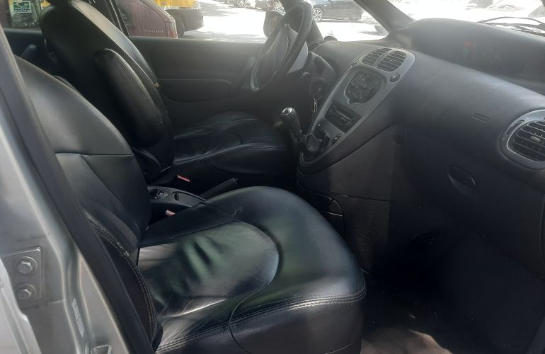 Citroën Xsara Picasso GLX 1.6 16V (flex) - Foto #10