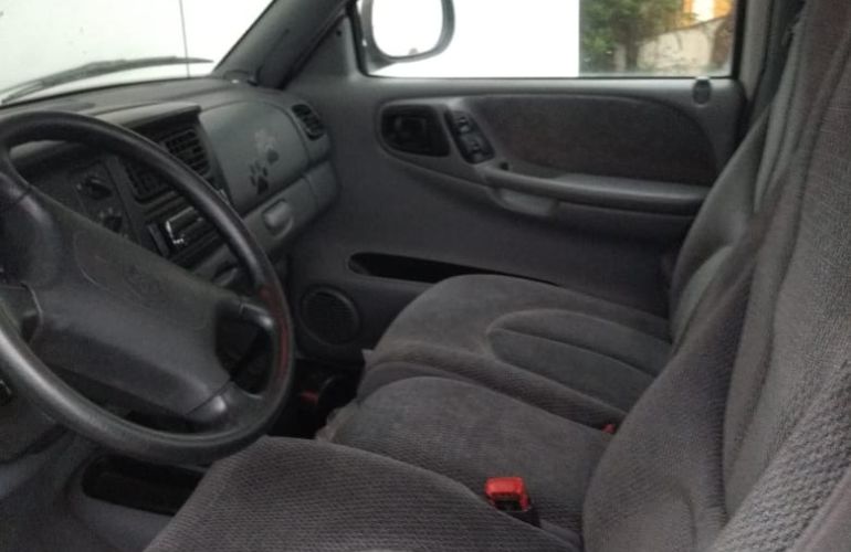Dodge Dakota Sport 3.9 V6 - Foto #1
