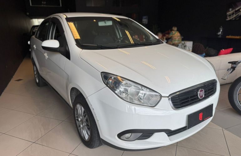 Fiat Grand Siena 1.4 MPi Attractive 8V Flex 4p Manual - Foto #1